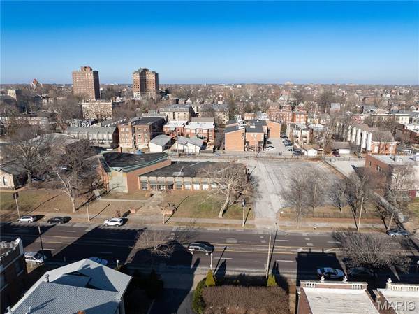 4359 Lindell BLVD, St Louis, MO 63108