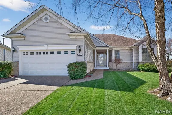 2098 Hawks Landing DR #S, Lake St Louis, MO 63367