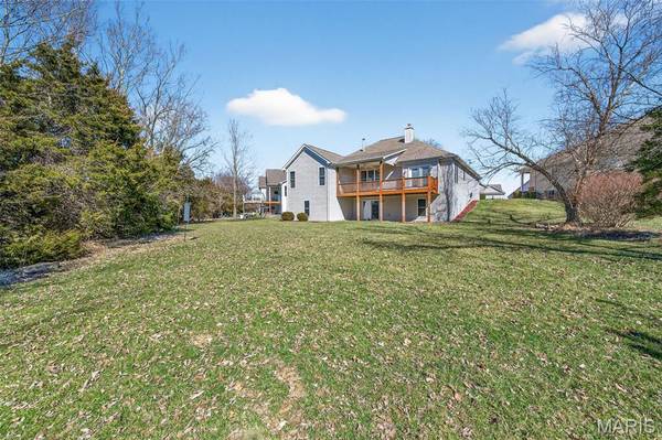 2098 Hawks Landing DR #S, Lake St Louis, MO 63367