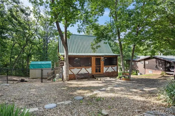 1886 Bittersweet RD, Lake Ozark, MO 65049