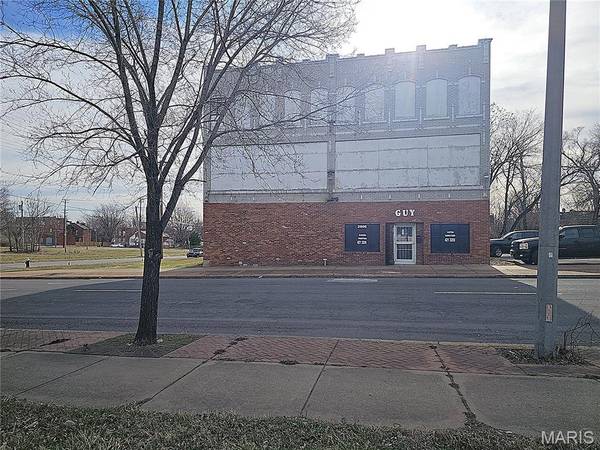 2000-2014 Salisbury ST, St Louis, MO 63107