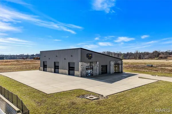 902 Don AVE, Washington, MO 63090