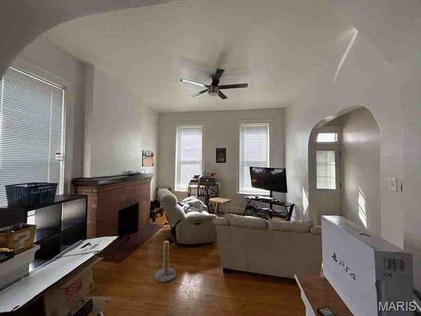 1053 - 1057 S Vandeventer AVE, St Louis, MO 63110