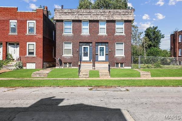 3125 Clay AVE, St Louis, MO 63115