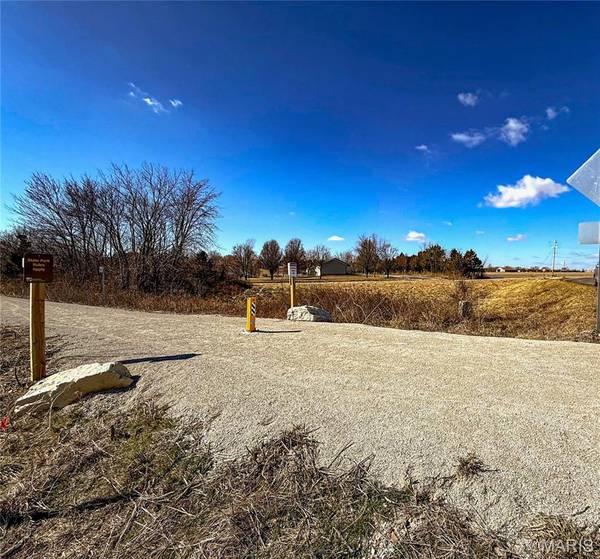 1000 W Link ST, Owensville, MO 65066