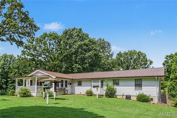 5520 Highway T, Augusta, MO 63332