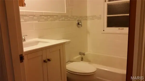 150 Saint Daniel LN, Florissant, MO 63031
