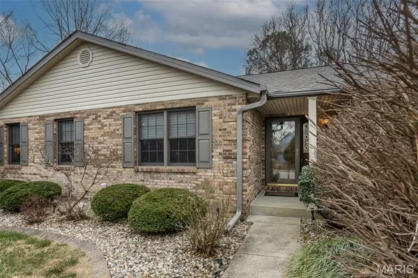 109 Sherryl CT, O'fallon, IL 62269