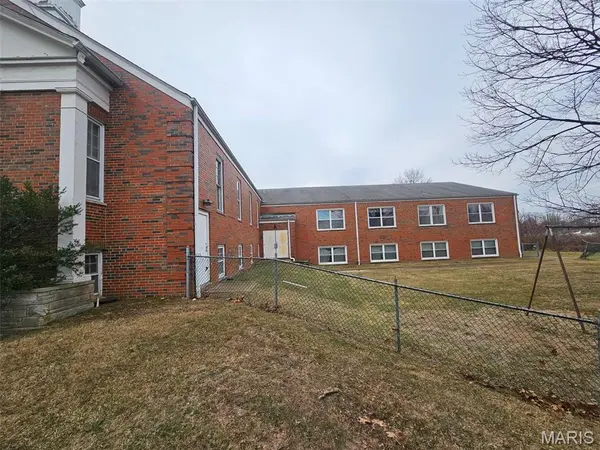 10771 Trask DR, Dellwood, MO 63136