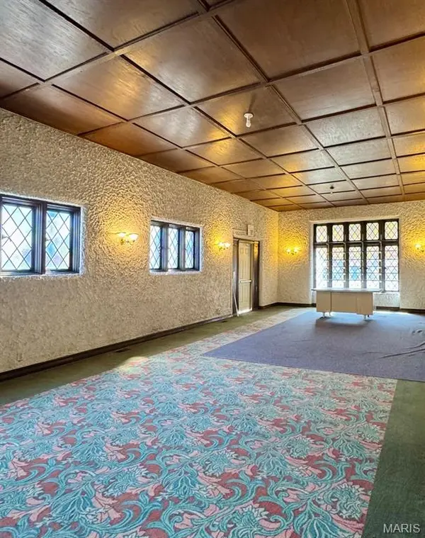 1926 Allen, St Louis, MO 63104