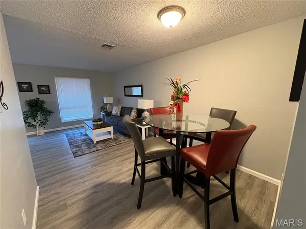 11428 Surf Side DR, Spanish Lake, MO 63138