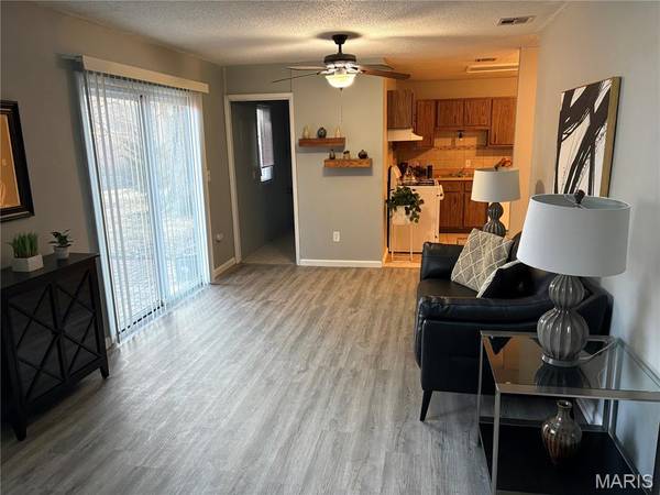 11428 Surf Side DR, Spanish Lake, MO 63138