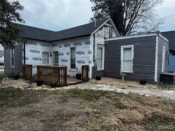 603 S 4th ST, Greenville, IL 62246