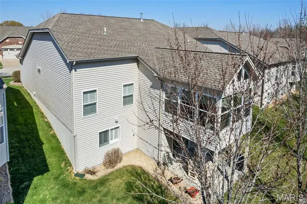57 Burgundy Place DR, Dardenne Prairie, MO 63368