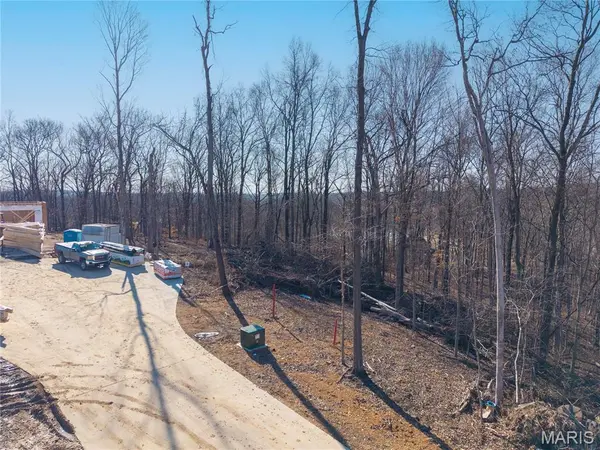 Lot 8 Heritage Farm LN, Jackson, MO 63755