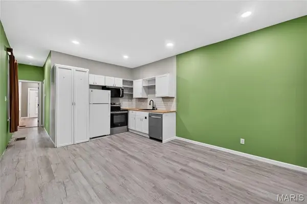 4338 Humphrey ST, St Louis, MO 63116