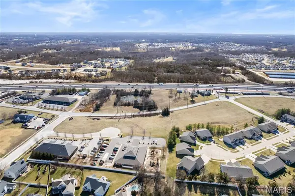 1944 W Pearce BLVD, Wentzville, MO 63385