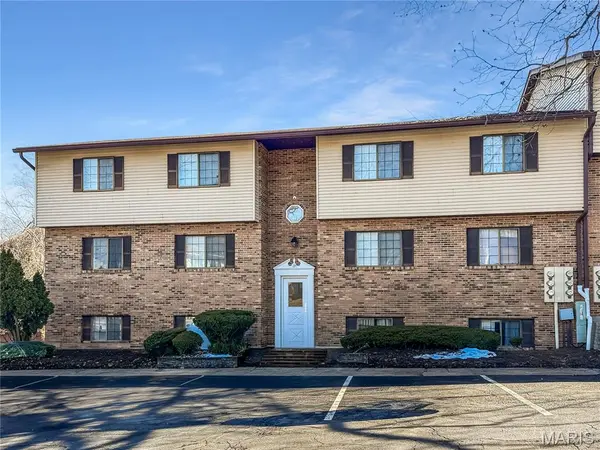 17 Village West 6 units CT #101, Washington, MO 63090