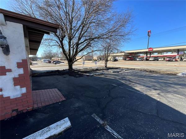 1618 Gibson AVE, West Plains, MO 65775