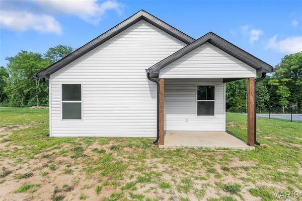 881 Scott ST, Scott City, MO 63780