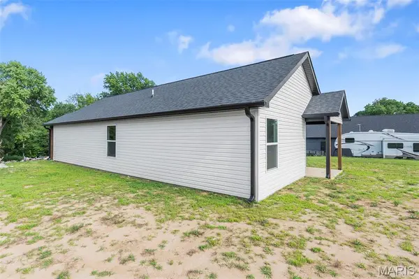 881 Scott ST, Scott City, MO 63780