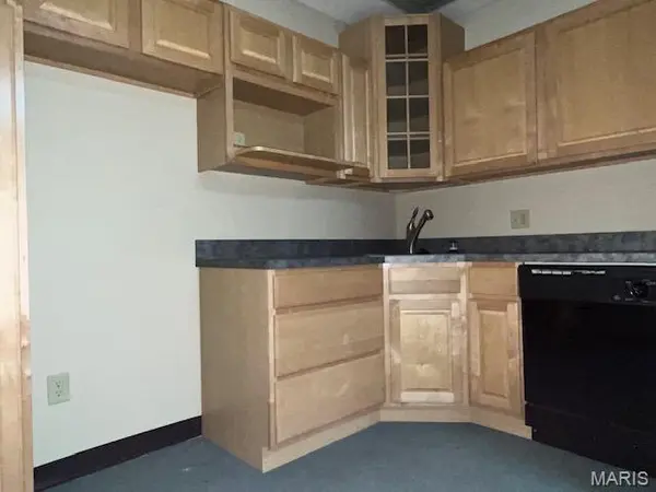 4053 N Saint Peters Pkwy #4053C-2, St Peters, MO 63304