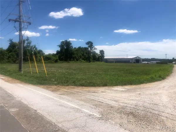 18450 Olive Street Road RD, Chesterfield, MO 63005