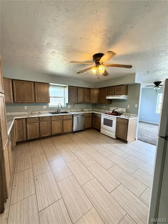 1501 Roberts ST, Salem, MO 65560