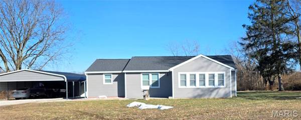 5108 Palestine RD, Chester, IL 62233