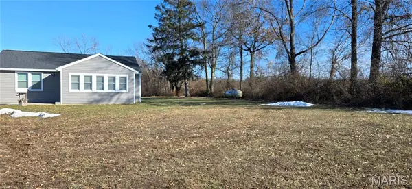 5108 Palestine RD, Chester, IL 62233