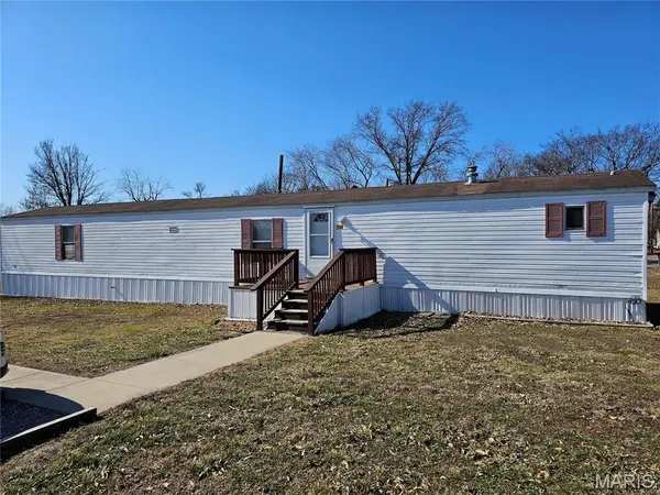 714 E Feifer ST, Sparta, IL 62286