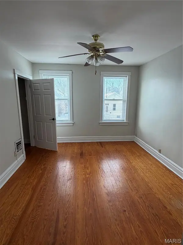 4624 Newport AVE, St Louis, MO 63116