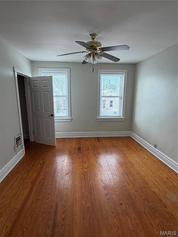 4624 Newport AVE, St Louis, MO 63116