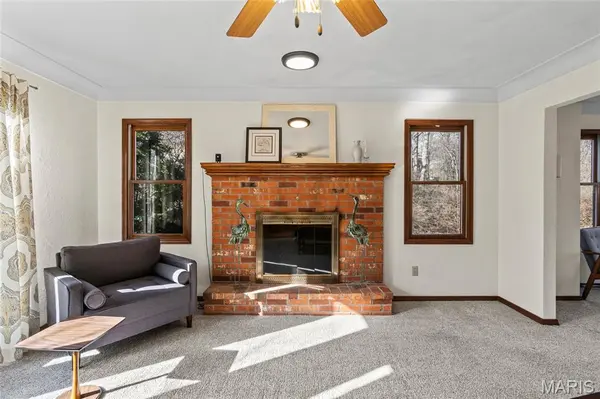 6589 Oak Hill MNR, Glen Carbon, IL 62034