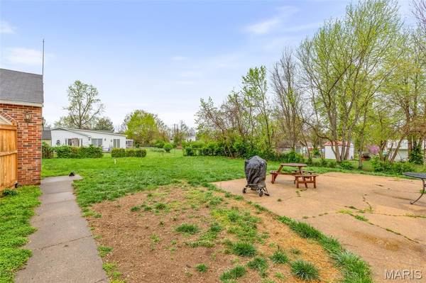 404 Marshall ST, Fredericktown, MO 63645