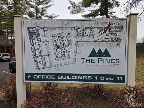 4 The Pines CT #D, Chesterfield, MO 63141