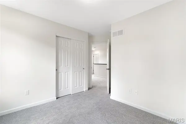 107 Windrow DR, O'fallon, MO 63385