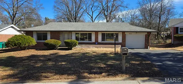 9604 Cherryfield DR, St Louis, MO 63136