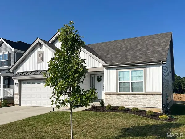 383 Butterfly Garden LN, Wentzville, MO 63385