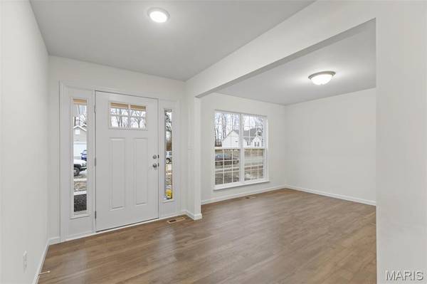 209 Gauntlet LN, Eureka, MO 63025