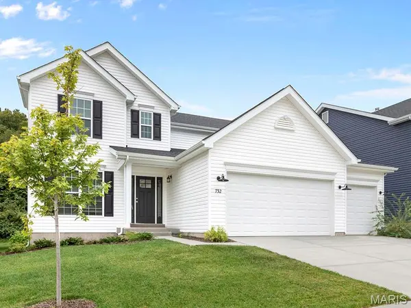 558 Evening Primrose DR, Wentzville, MO 63385