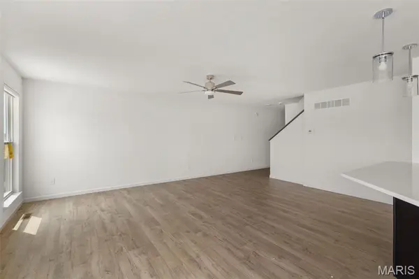 18 Town Centre CT, Foristell, MO 63348