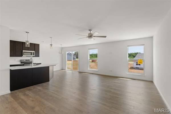 18 Town Centre CT, Foristell, MO 63348