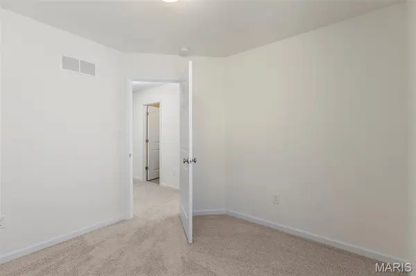 84 Fall Meadow CT, Fenton, MO 63026