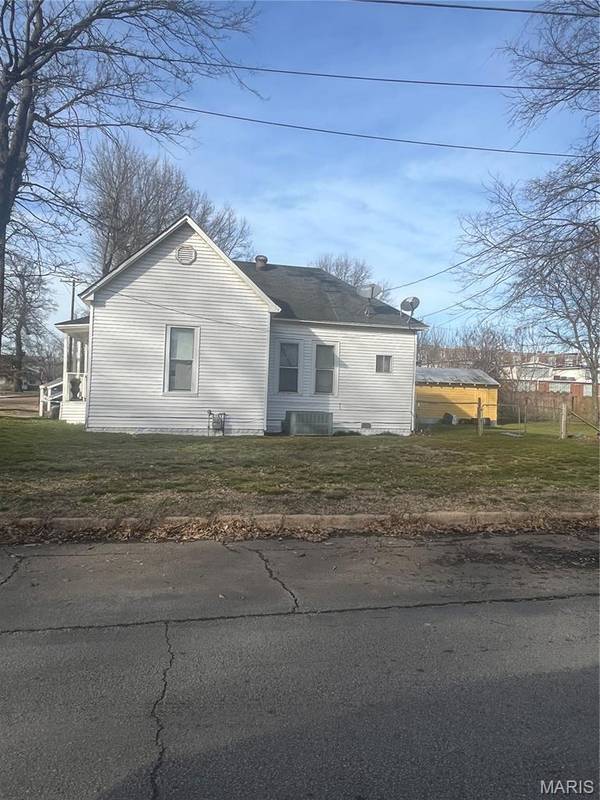 212 S Jackson ST, Kennett, MO 63857