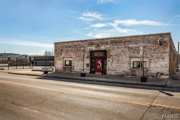 4916 Shaw AVE, St Louis, MO 63110