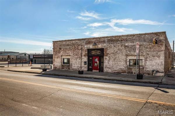 4916 Shaw AVE, St Louis, MO 63110