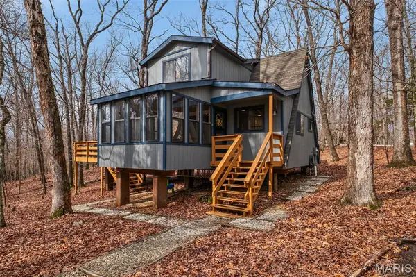 1203 Whitetail Point DR, Innsbrook, MO 63390