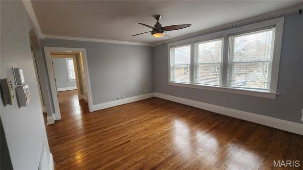 7570 Byron PL #3W, Clayton, MO 63105