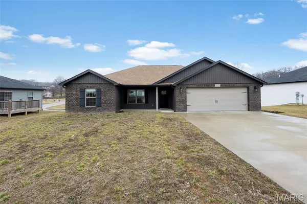 3828 Silverton CIR, Cape Girardeau, MO 63701